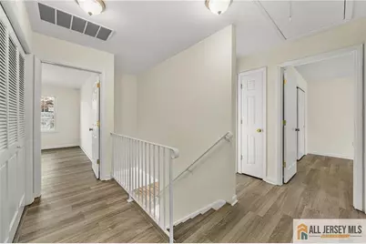 643 Drake Avenue, Middlesex, NJ 08846 - Photo 17