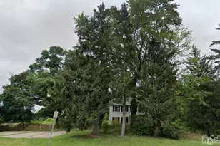 211 Cranbury Station Rd, Monroe Township, NJ 08831 - Photo 1
