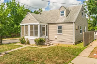 19 7th St, New Brunswick, NJ 08901 - Photo 1