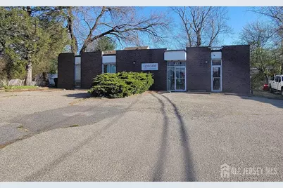 37 W Prospect Street W, East Brunswick Township, NJ 08816 - Photo 1