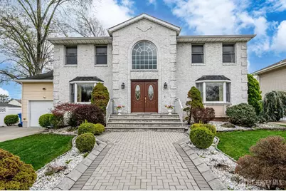 751 S Middlesex Avenue S, Colonia, NJ 07067 - Photo 1