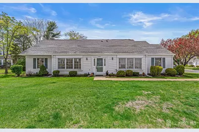 714 Victoria Court #B, Monroe Township, NJ 08831 - Photo 1