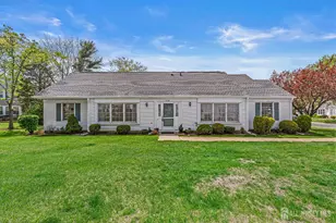 714 Victoria Ct, Monroe Township, NJ 08831 - Photo 1