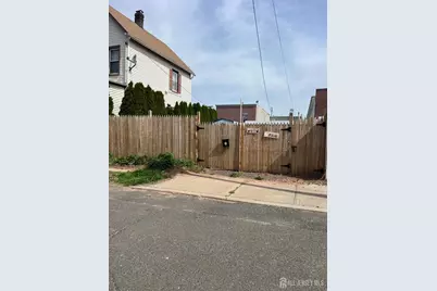 6 Fitch Street, Carteret, NJ 07008 - Photo 1