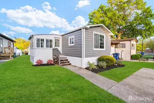 13 Deer Brook Blvd, North Brunswick Township, NJ 08902 - Photo 1