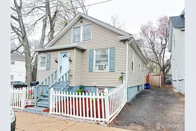 7 Hazelhurst Street, New Brunswick, NJ 08901 - Photo 1