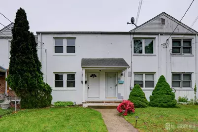 19 Roosevelt Court, Metuchen, NJ 08840 - Photo 1