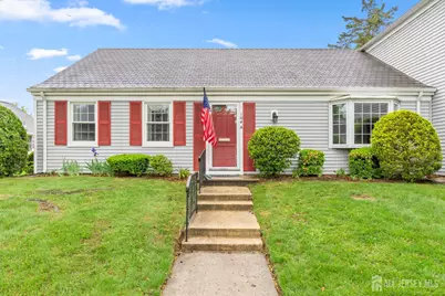 104 Glenwood Lane #A, Monroe Township, NJ 08831 - Photo 1