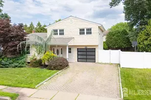 20 Wick Dr, Fords, NJ 08863 - Photo 1