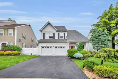 8 Raleigh Way, Franklin Township, NJ 08823 - Photo 1