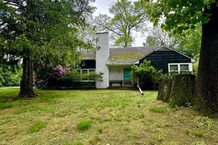 33 Lawrence Brook Dr, East Brunswick Township, NJ 08816 - Photo 1