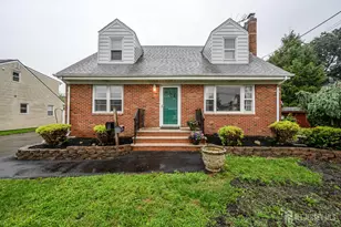 4 Ashwood Pl, North Brunswick Township, NJ 08902 - Photo 1