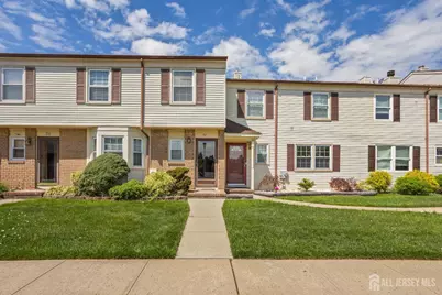 32 Astor Court, Sayreville, NJ 08872 - Photo 1