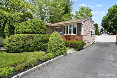 25 Suydam Avenue, Edison, NJ 08817 - Photo 1