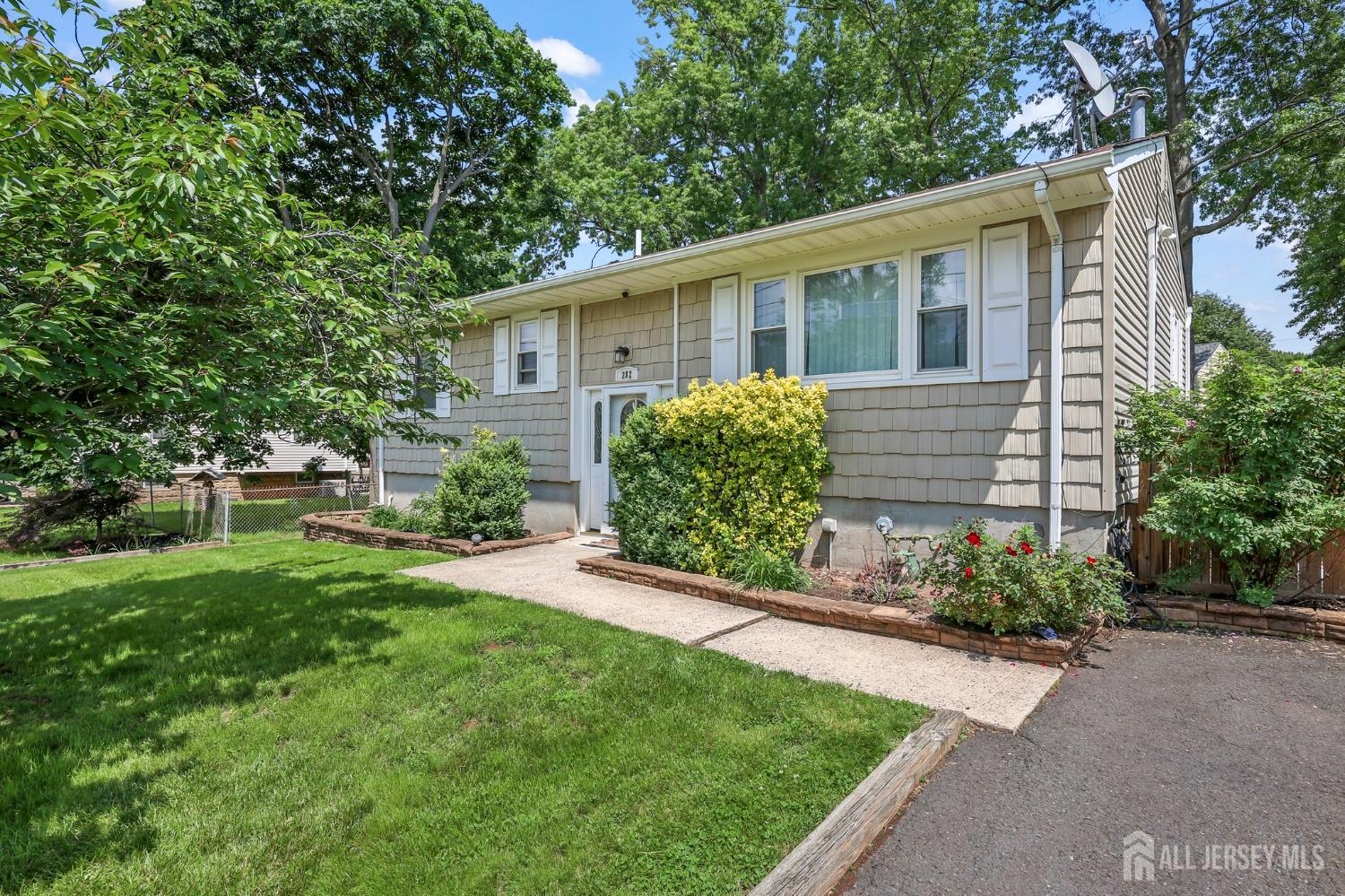 282 Crystal Ave, Avenel, NJ 07001 - MLS 2514365R - Coldwell Banker