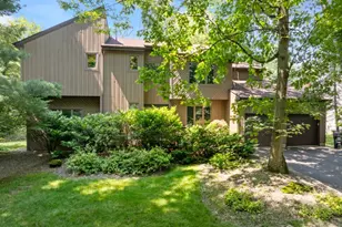 17 Theodore Dr, East Brunswick Township, NJ 08816 - Photo 1