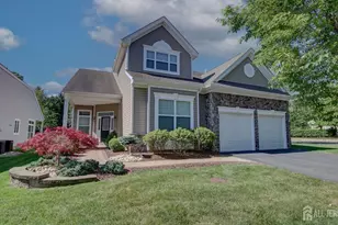 146 Diamond Spring Dr, Monroe Township, NJ 08831 - Photo 1