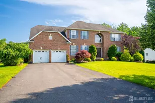 14 Stanley Dr, Monroe Township, NJ 08831 - Photo 1