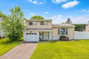 17 York St, Old Bridge Township, NJ 08857 - Photo 1