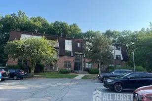 1705 Green Hollow Dr, Iselin, NJ 08830 - Photo 1