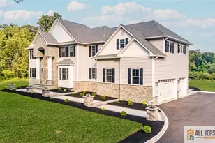 9 Gregory Ct, Monroe Township, NJ 08831 - Photo 1