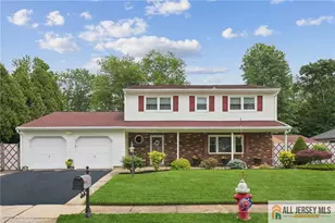 39 Evergreen Terrace, Monroe Township, NJ 08831 - Photo 1