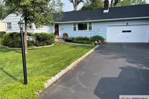 286 Franklin Rd, North Brunswick Township, NJ 08902 - Photo 1