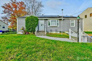 38 Victory Pl, East Brunswick Township, NJ 08816 - Photo 1