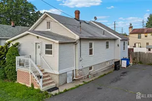 231 Old Rd, Sewaren, NJ 07077 - Photo 1