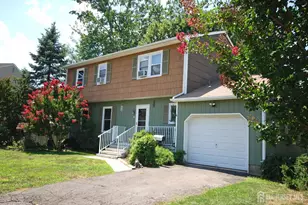 4 Kalman Ct, Middlesex, NJ 08846 - Photo 1