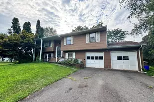 12 Thornton Ln, Piscataway Township, NJ 08854 - Photo 1