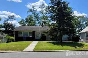 584 Nassau St, North Brunswick Township, NJ 08902 - Photo 1