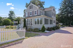 125 Main St, Helmetta, NJ 08828 - Photo 1