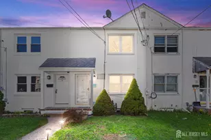 21 Roosevelt Ct, Metuchen, NJ 08840 - Photo 1