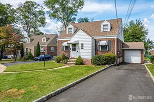 114 Oak Manor Pkwy, South Plainfield, NJ 07080 - Photo 1