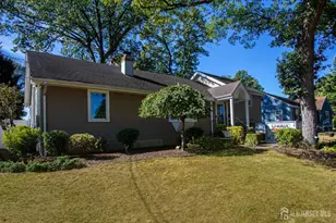 8 Princeton Ct, East Brunswick Township, NJ 08816 - Photo 1