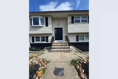 670 Franklin Drive, Perth Amboy, NJ 08861 - Photo 1