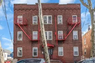 720 Cortlandt St, Perth Amboy, NJ 08861 - Photo 1