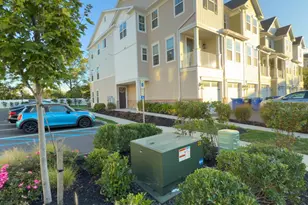 246 Park Ln, Dunellen, NJ 08812 - Photo 1