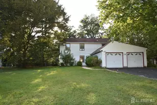8 Wethersfield Dr, Plainsboro Township, NJ 08536 - Photo 1