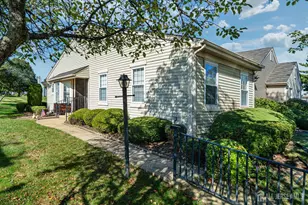 10 Martin Van Buren Dr, Monroe Township, NJ 08831 - Photo 1