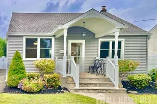 11 Macarthur Ave, Spotswood, NJ 08884 - Photo 1