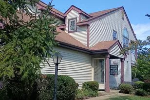 35 Edinburgh Dr, Monroe Township, NJ 08831 - Photo 1