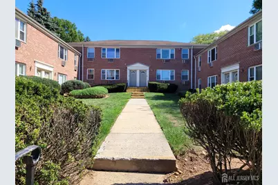 31 York Drive #3A, Edison, NJ 08817 - Photo 1