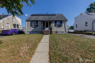 92 William St, Carteret, NJ 07008 - Photo 1