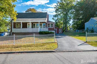 22 Fagan Pl, Colonia, NJ 07067 - Photo 1