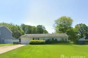 117 Kendall Rd, South Brunswick Township, NJ 08824 - Photo 1