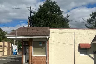 15 Greenbrook Rd, North Plainfield, NJ 07060 - Photo 1