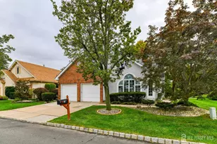 71 Leeds Ln, Monroe Township, NJ 08831 - Photo 1