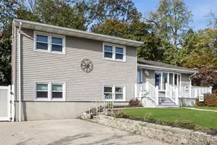 4 Nicholas Ct, Milltown, NJ 08850 - Photo 1